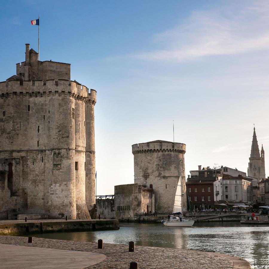 Un Hotel En Ville La Rochelle  Bagian luar foto